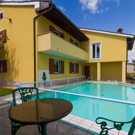 Apartma Jelka